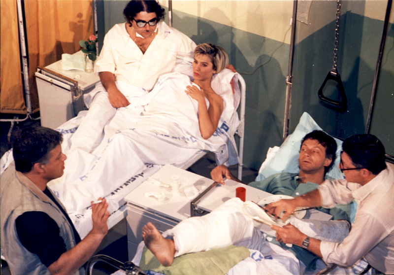 על סט הצילומים של "שלום עליכם"