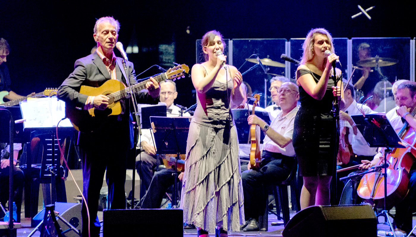 סויאן ושון כספי בהופעה עם אביהן, מתי כספי.